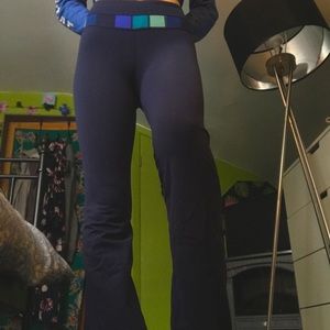 Lululemon yoga pants